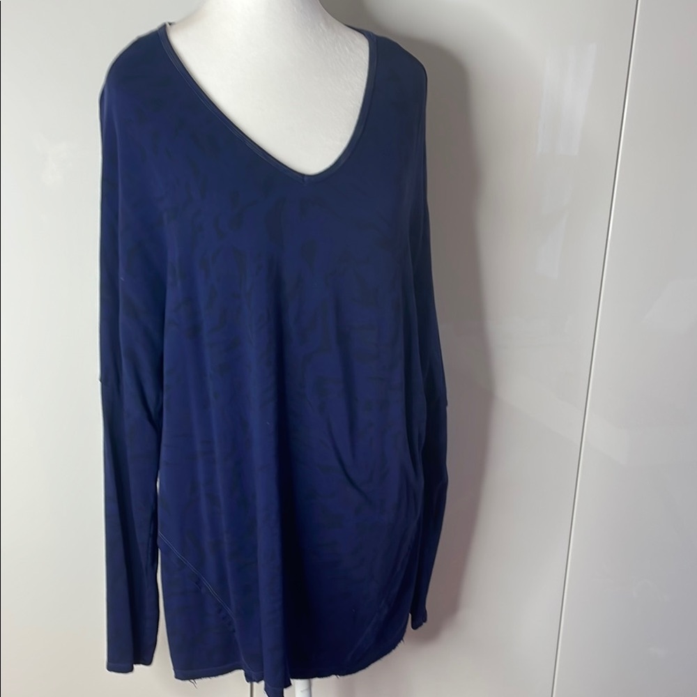 Navy Blue V-Neck Long Sleeve Top